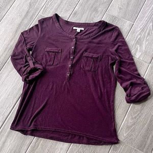 American Eagle Outfitters 3/4 button sleeve in burgundy xs